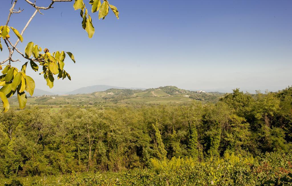 Elliot Osteria E Dormire In Collina Manzano Dış mekan fotoğraf
