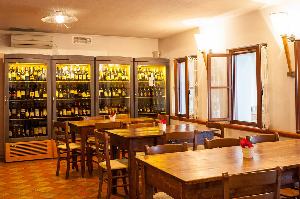Elliot Osteria E Dormire In Collina Manzano Dış mekan fotoğraf