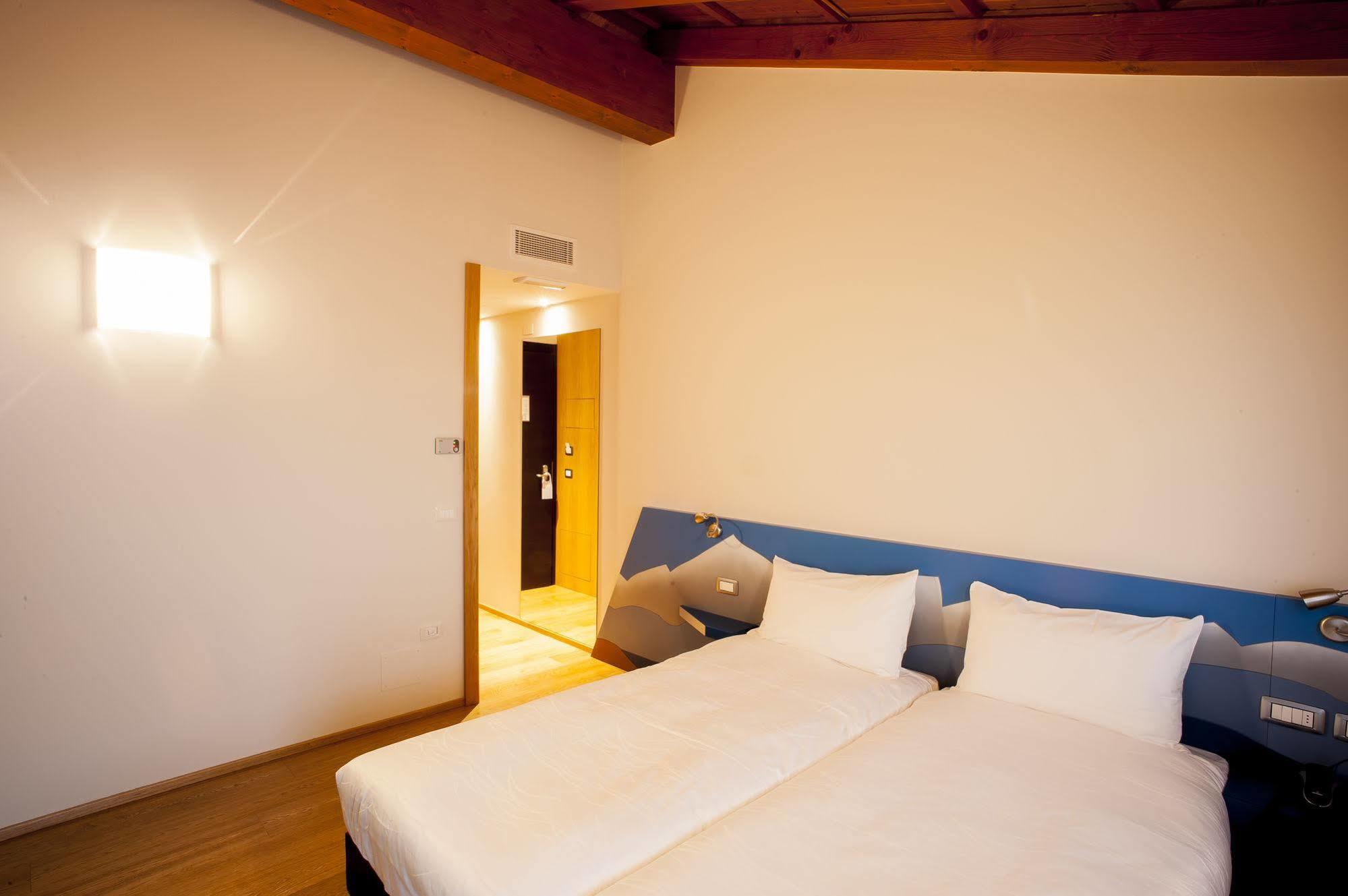 Elliot Osteria E Dormire In Collina Manzano Dış mekan fotoğraf